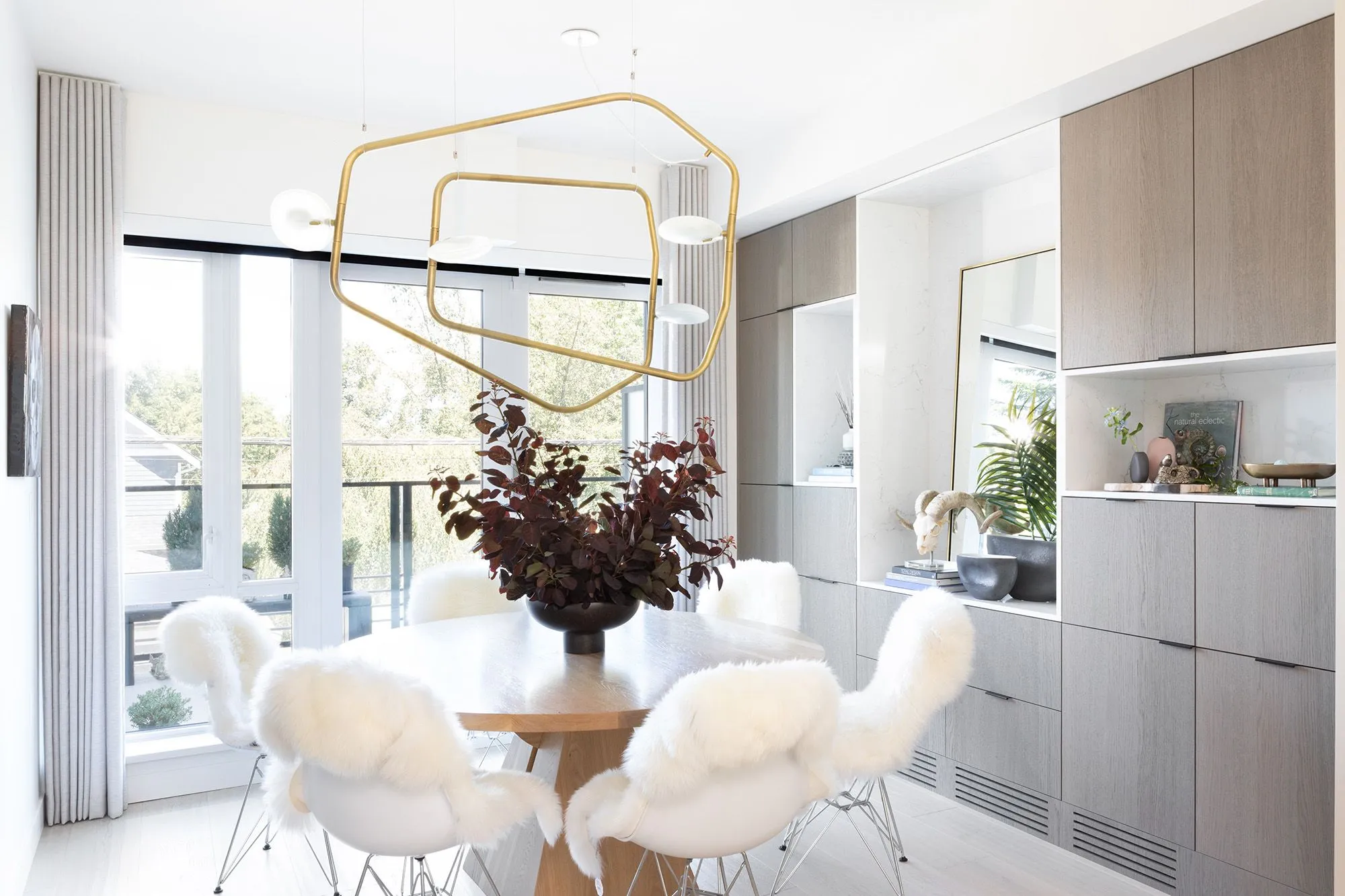 How to Style a Modern Dining Room