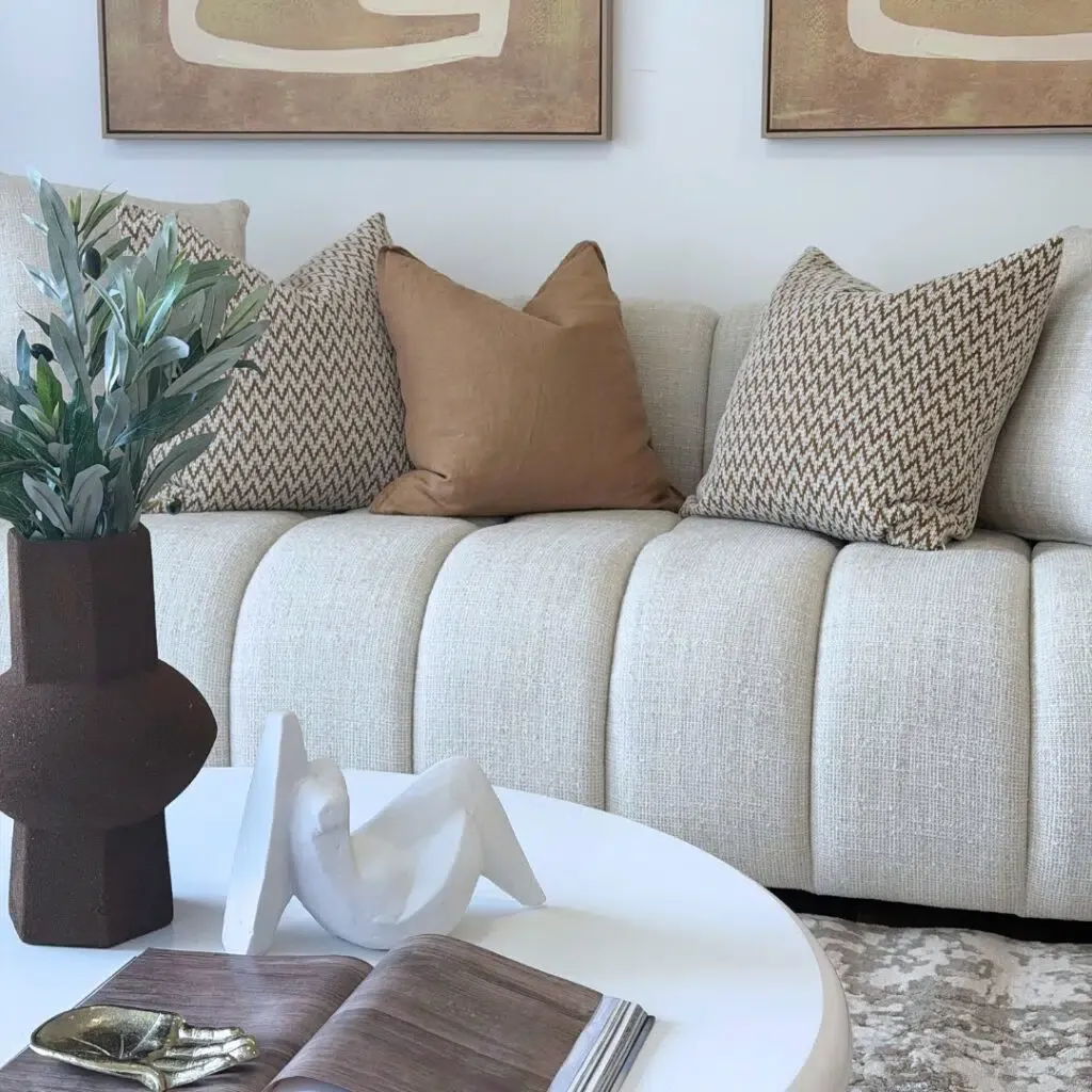 Sofa & Lounges